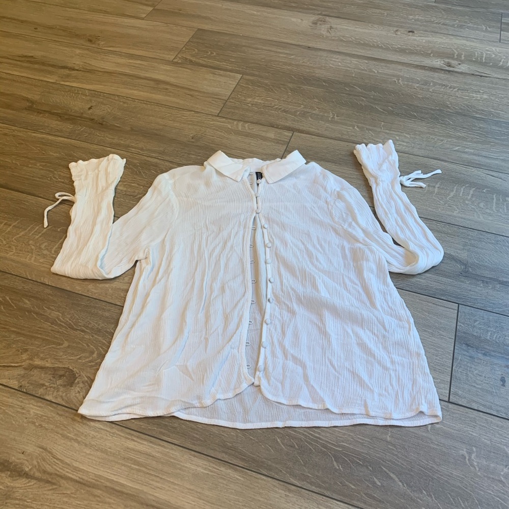 H&M DIVIDED button up
